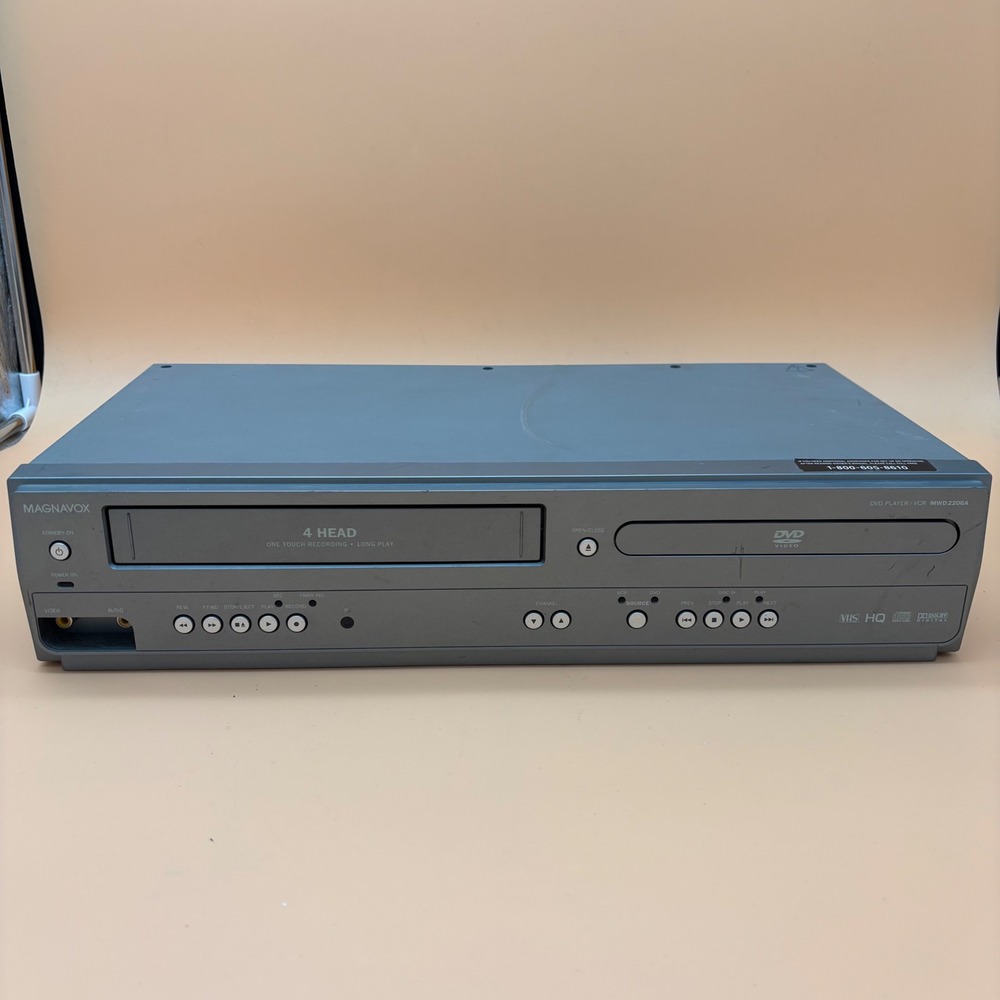 Magnavox MWD2206A DVD Player VCR Combo 4 Head Hi-Fi VHS Silver